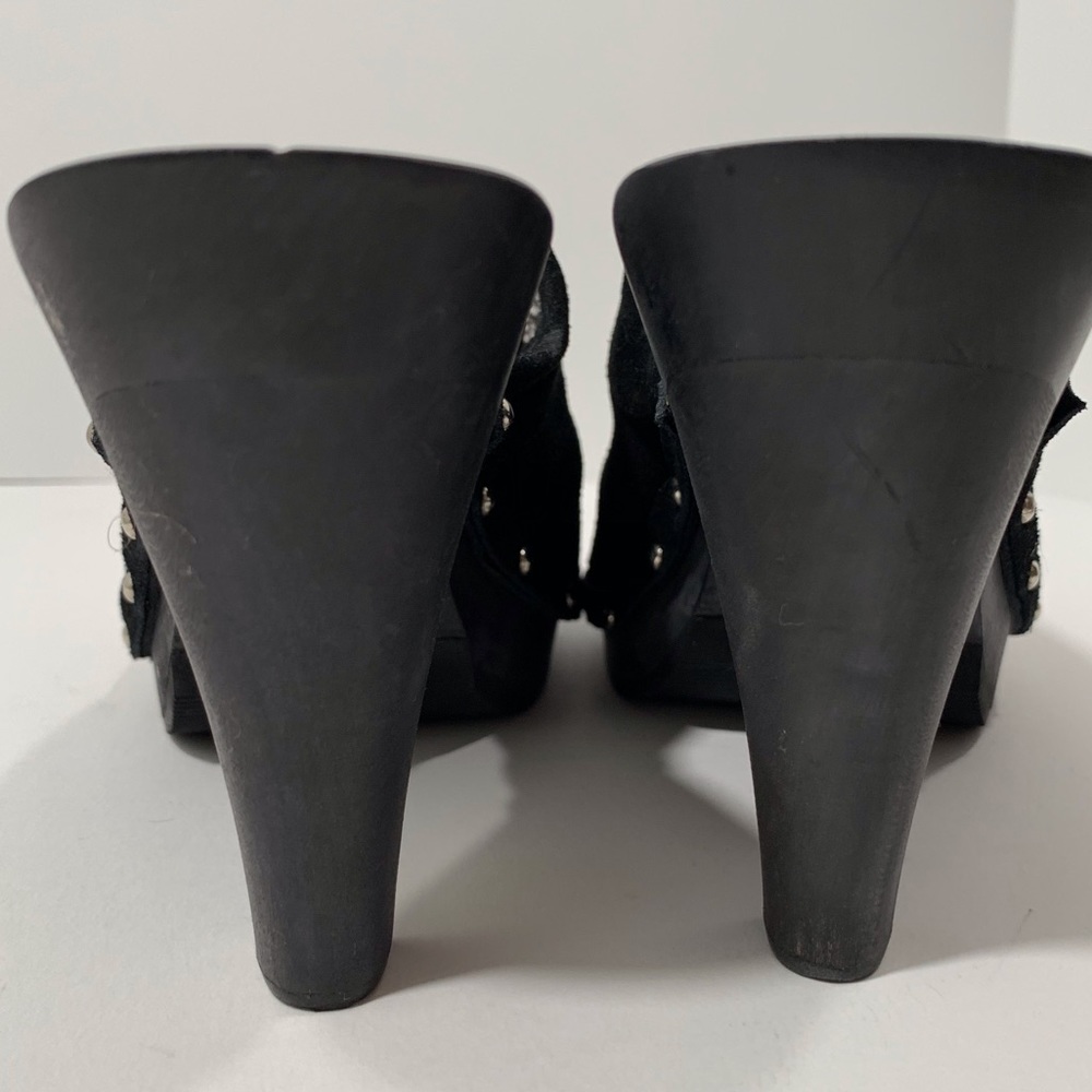 Prague Black Sued Clogs - Picture 5 of 8